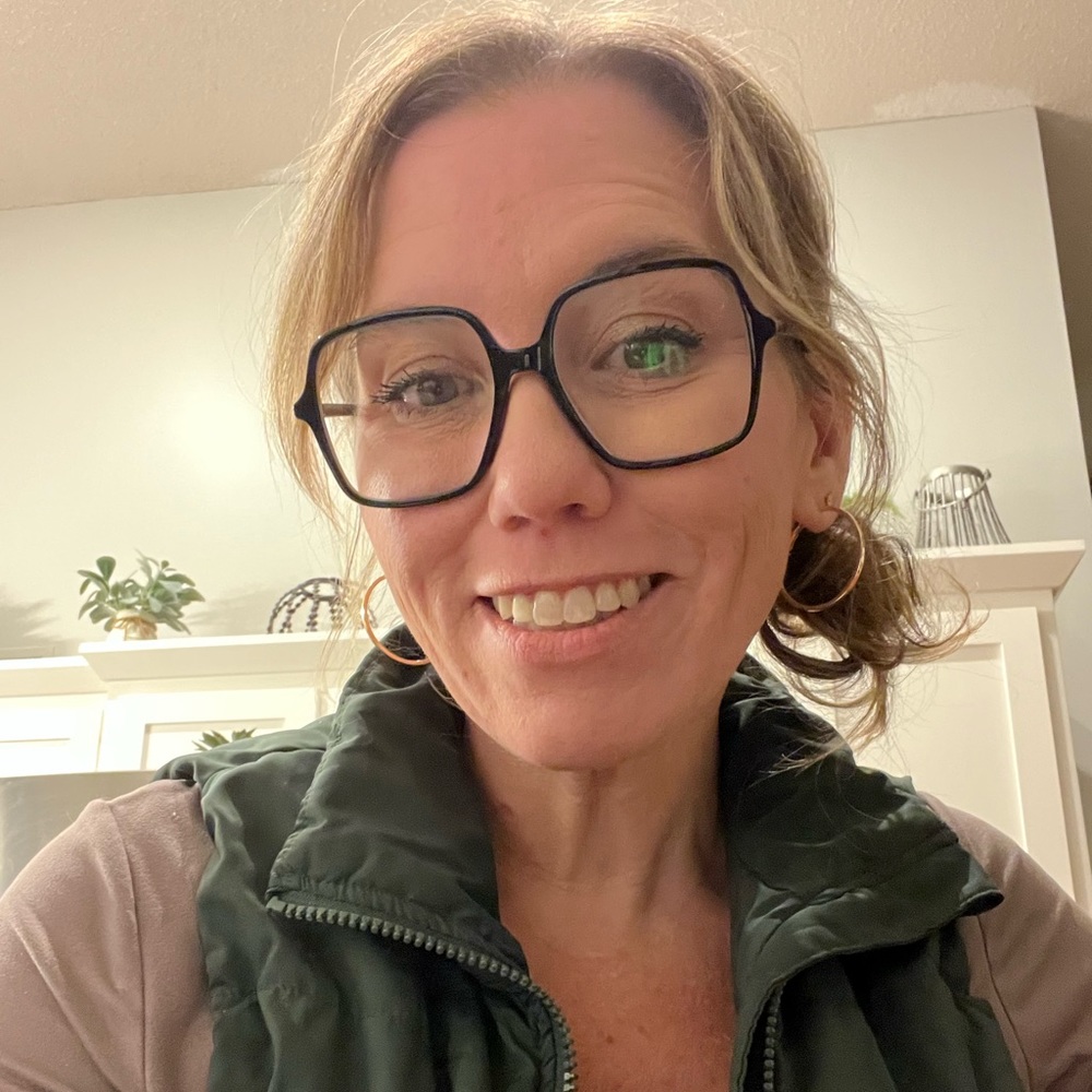 Meet your Posher, Kelly